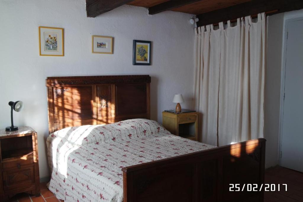 Mas Grimaud - Gite- Studio Et Chambres D'Hotes Familiales Eygalières Kültér fotó