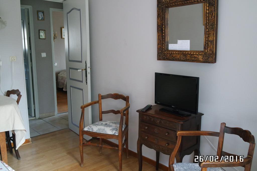 Mas Grimaud - Gite- Studio Et Chambres D'Hotes Familiales Eygalières Kültér fotó