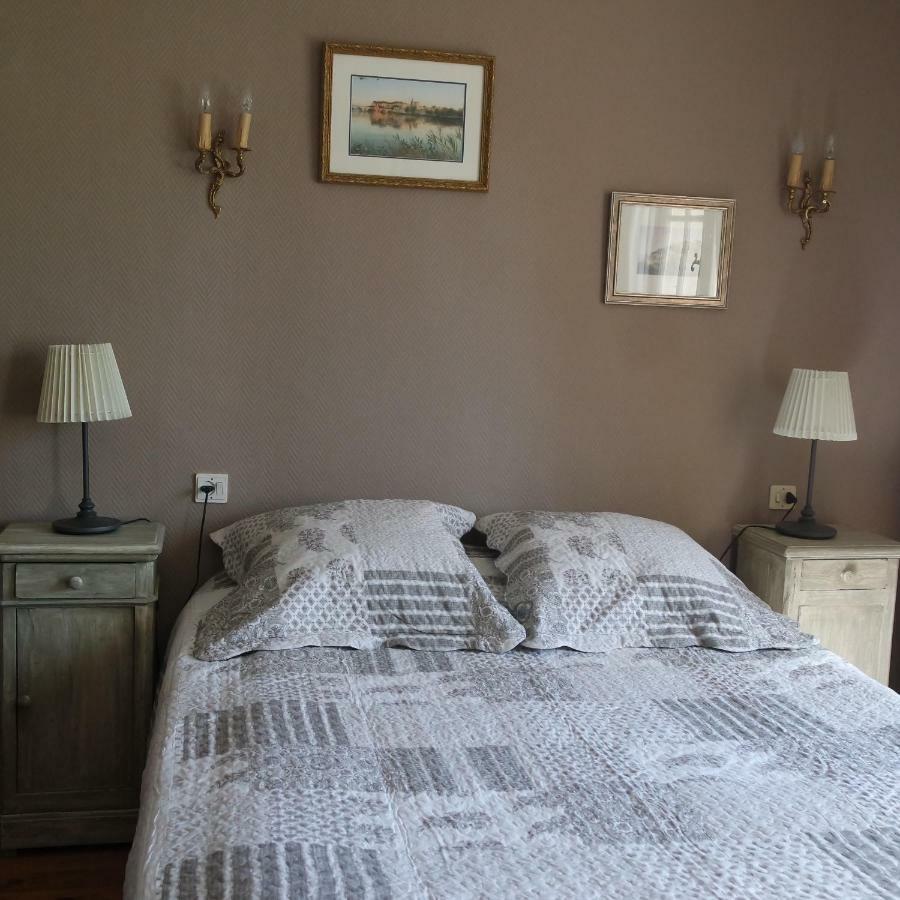 Mas Grimaud - Gite- Studio Et Chambres D'Hotes Familiales Eygalières Kültér fotó